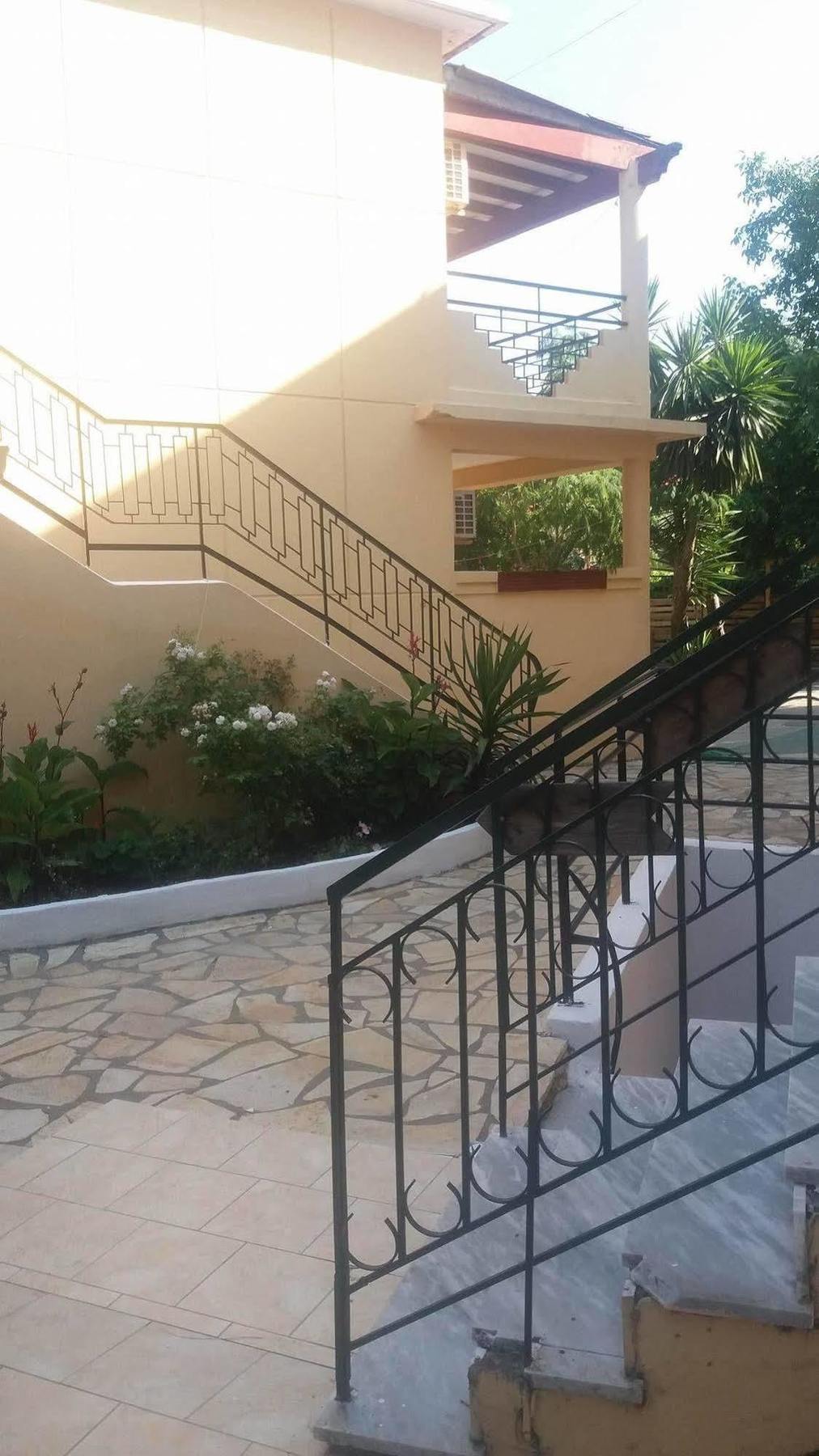 Wilde Rose Hotel 2*