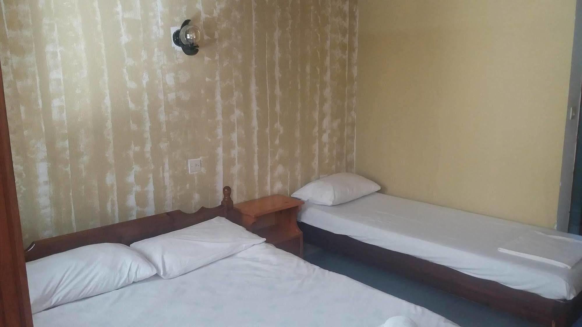 Wilde Rose Hotel 2*